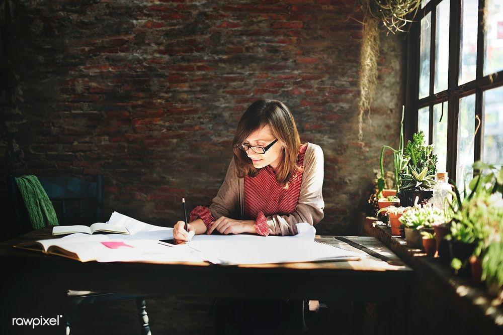Simak 5 Tips Berikut Agar Gak Bosan Saat Menulis