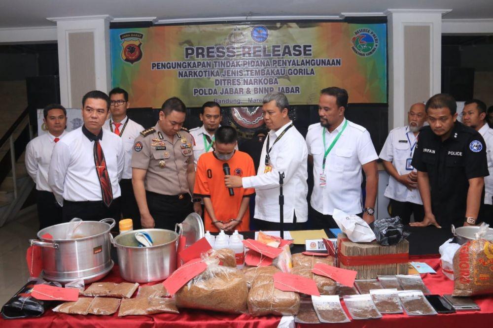Empat Pelajar Diciduk BNN karena Jual Racikan Tembakau Gorilla