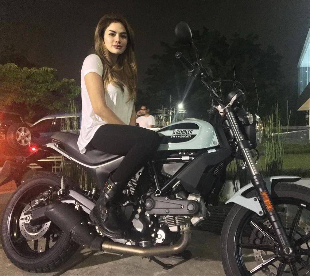 Instagram.com/nikitamirzanimawardi_17