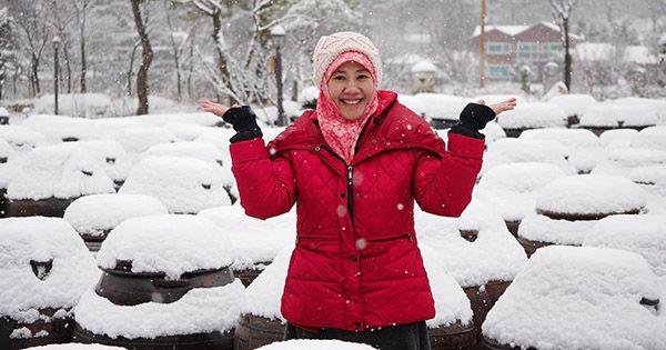 Penulis Best Seller, Ini 11 Potret Kece Asma Nadia Saat Travelling