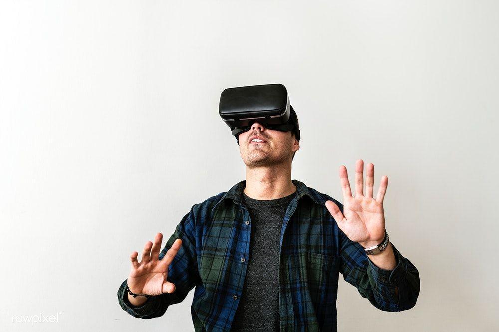 5 Tips Menghadapi Pacar Kecanduan Game