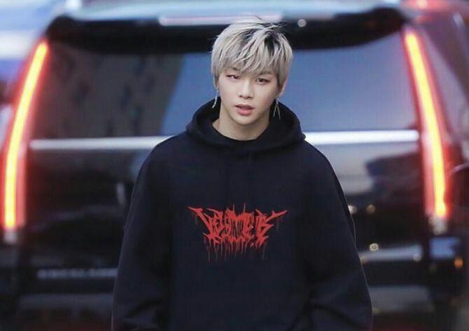 Super Cool, 8 Fashion Look Padu Padan Setelan Big Size ala Seleb Korea