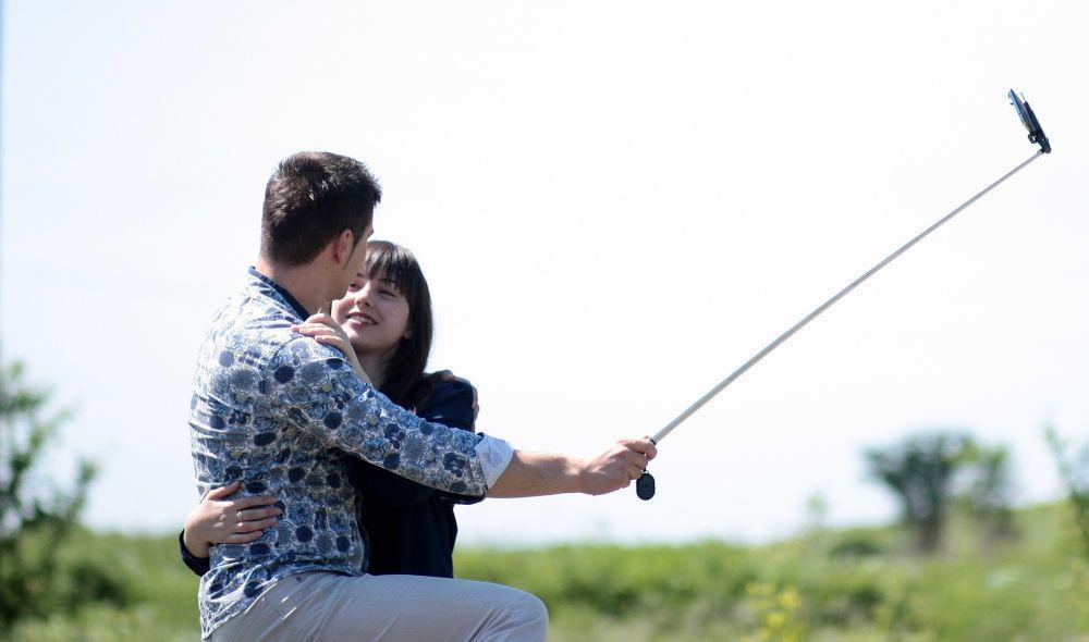 Penuh Intrik, 7 Tahap Pencitraan Relationship Goals di Medsos!