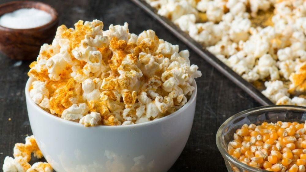 4 Resep dan Cara Membuat Popcorn yang Enak & Gurih, Gampang Kok