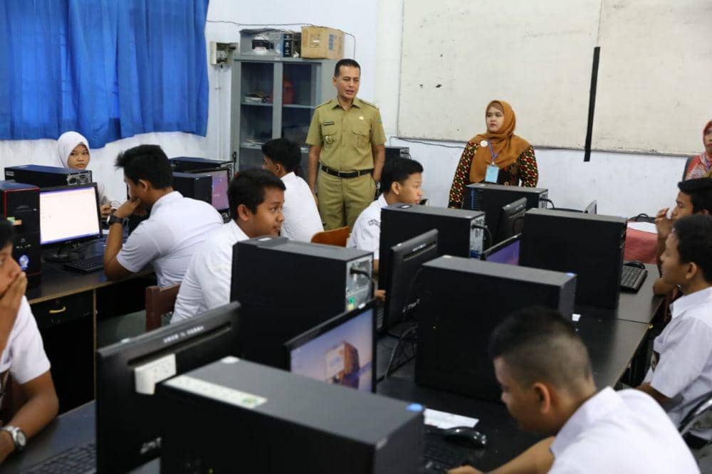 Wakil Gubernur Berharap Peserta UN Tahun Ini Lulus 100 Persen