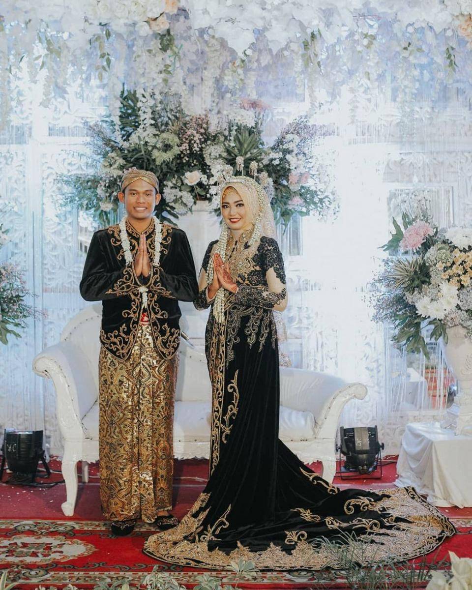 instagram.com/itanrjh dan instagram.com/sanggarriaskerinci