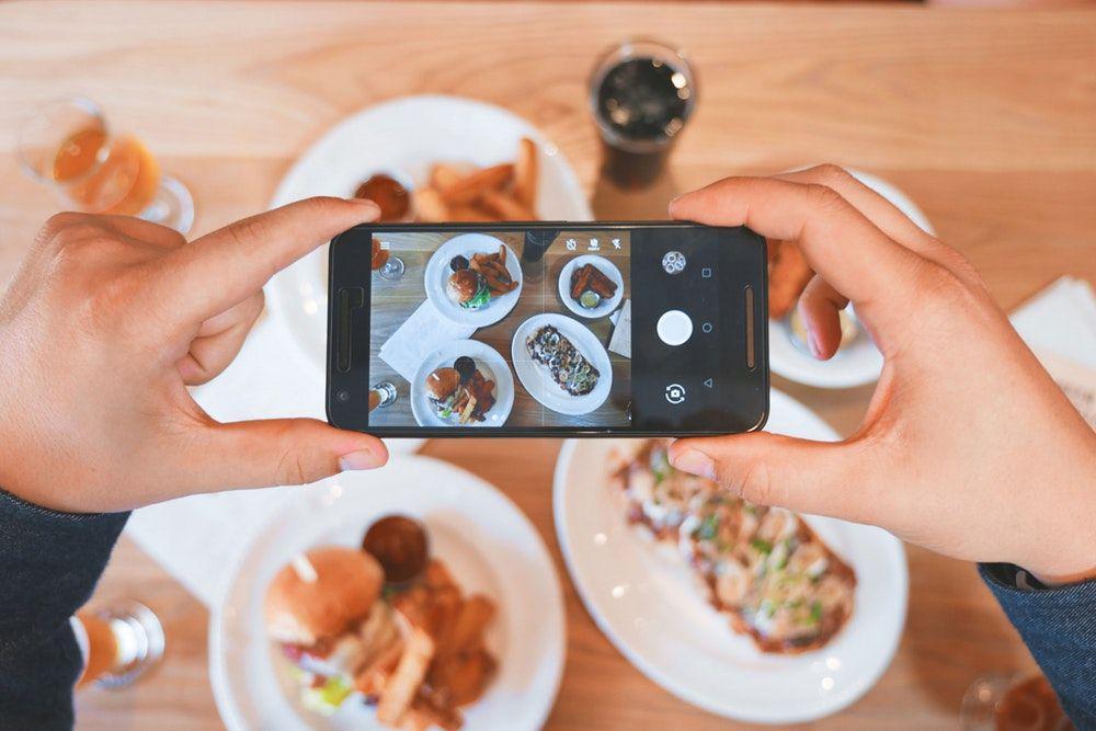 5 Smartphone dengan Kamera AI, Hasil Jepretanmu Jadi Instagramable