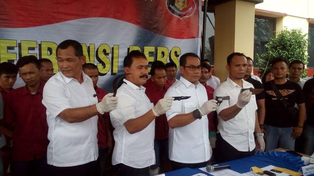 Menyamar Jadi Polisi, 5 Pria Merampok Mobil Pikap di Jalan Tol Medan