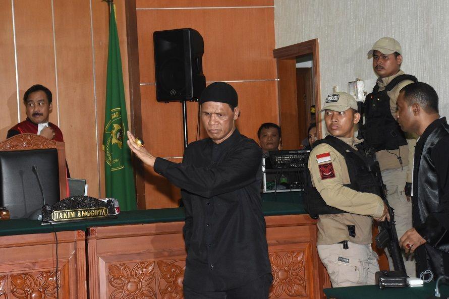 Hercules Akhirnya Minta Maaf, Sempat Ngamuk Saat Sidang Vonis
