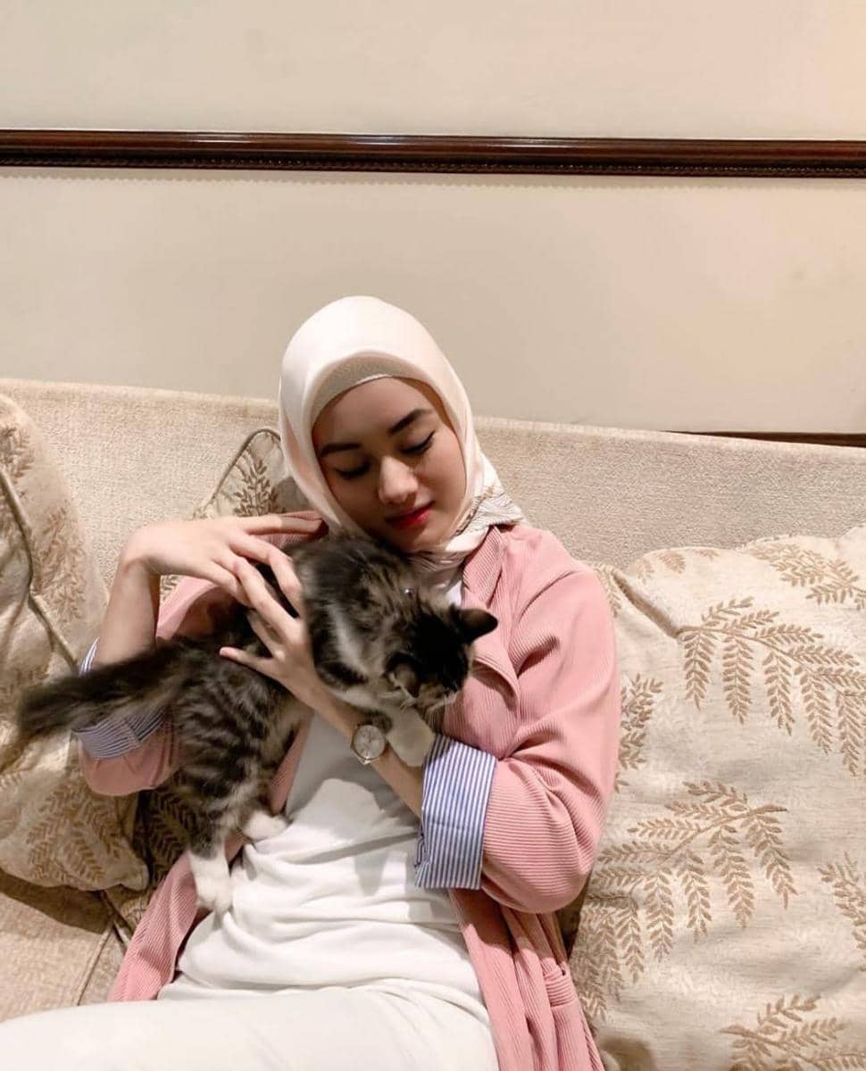 instragam.com/dindahw