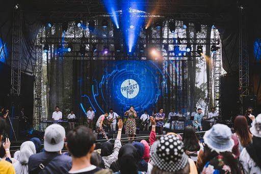 instagram.com/lalala.fest