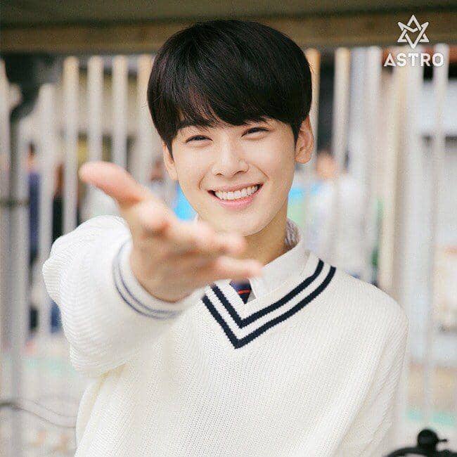 instagram.com/officialastro