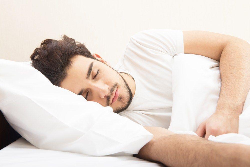 Terapkan 8 Posisi Tidur yang Benar Ini Saat Kamu Sedang Sakit