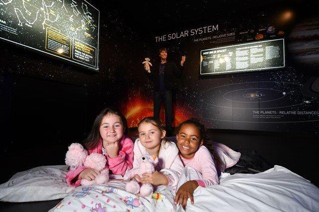 Menginap Bersama Patung Lilin di Museum Madame Tussauds, Berani Coba?