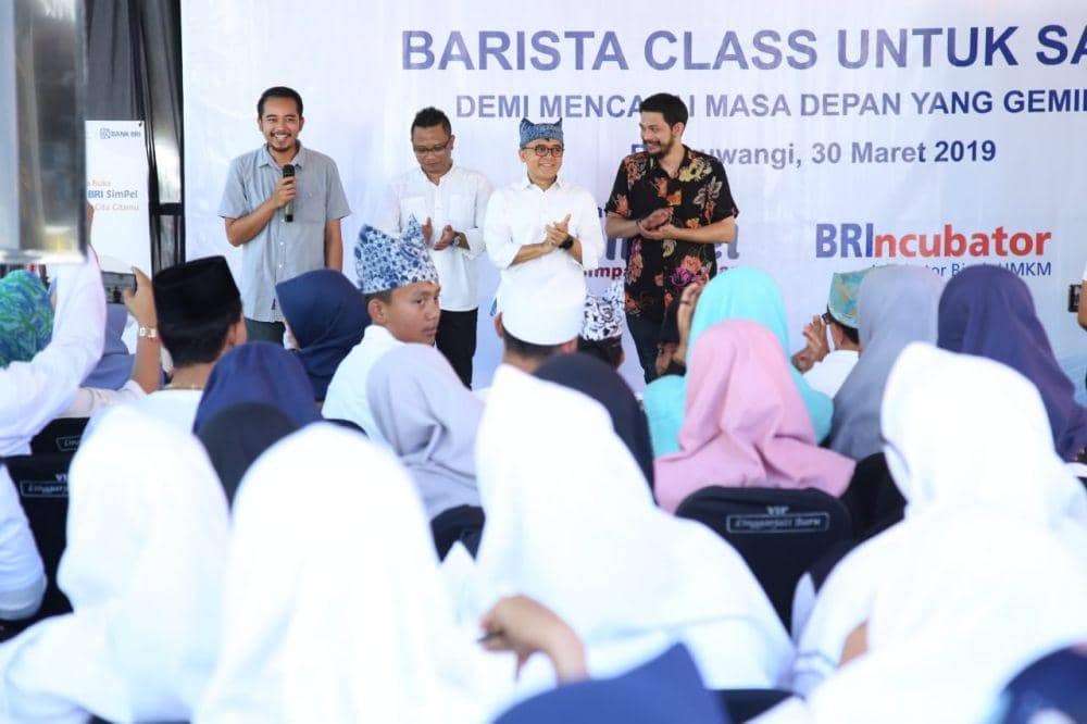 Ajar Santri Bisnis Kopi, Pemkab Banyuwangi Ajak BRI & Barista Nasional