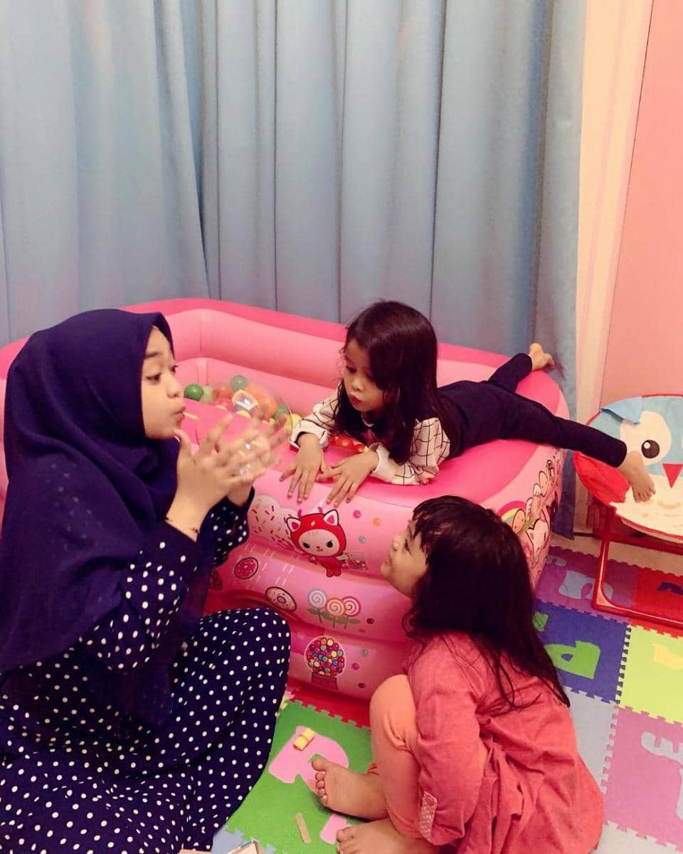 Instagram.com/riaricis1795