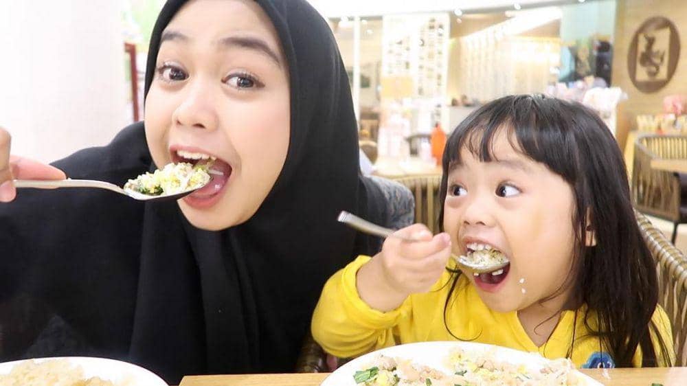 Instagram.com/riaricis1795