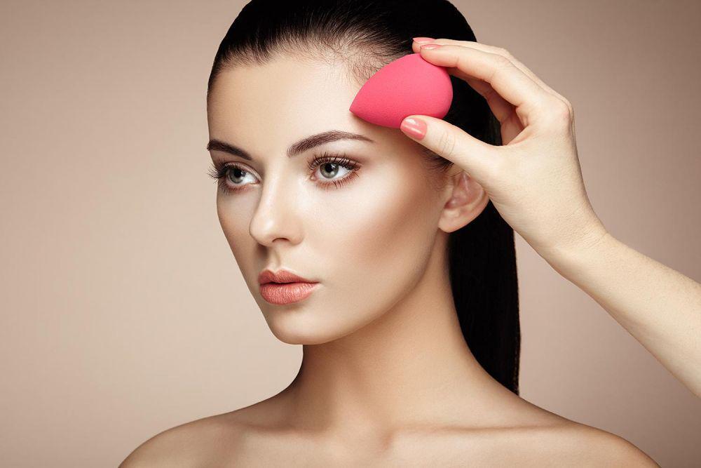 7 Kesalahan Pemakaian Beauty Blender, Cewek Wajib Tahu!