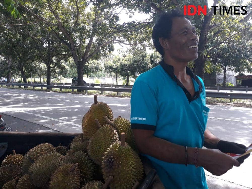 Kisah Sukrayasa di Bali, Penjual Durian Kaki Lima yang Maju Jadi Caleg