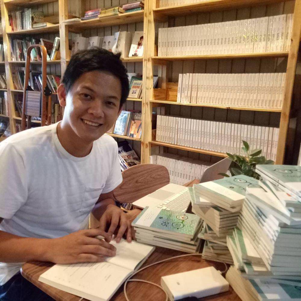 instagram.com/geniusreads