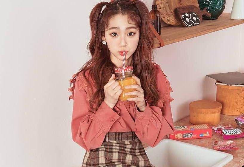 Kasual dan Fresh, Intip Yuk 9 Ide Mix & Match ala Mina Gugudan!
