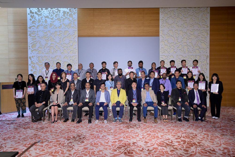 Dua Mahasiswa Indonesia Ini Bersinar di Asia Young Designer Summit