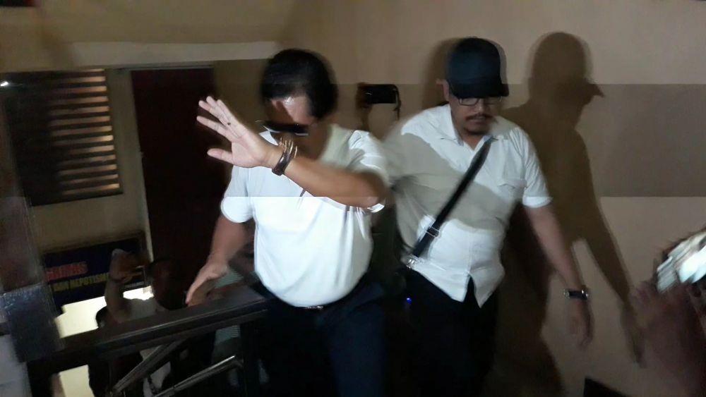 Mau ke Jakarta, Mantan Wagub Bali Ditangkap di Gate 3 Ngurah Rai