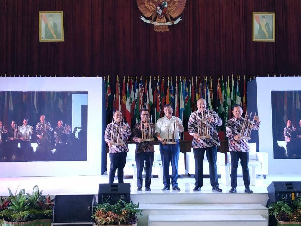 Luhut Imbau Mahasiswa Unpar Pilih Pemimpin yang Tidak Marah-marah