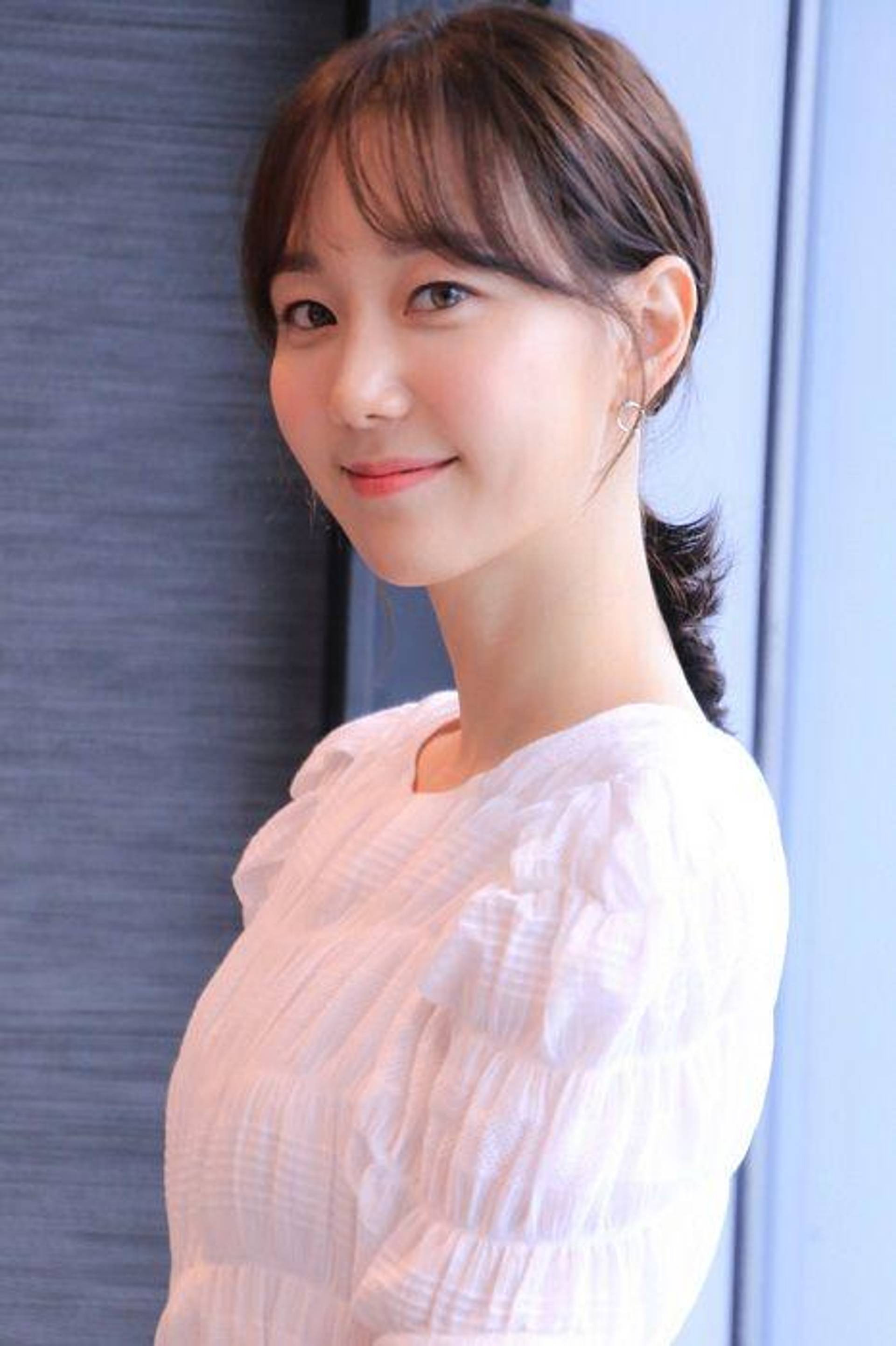 10 Potret Lee Yoo Young, Istri Choi Siwon di KDrama My Fellow Cit | IDN ...