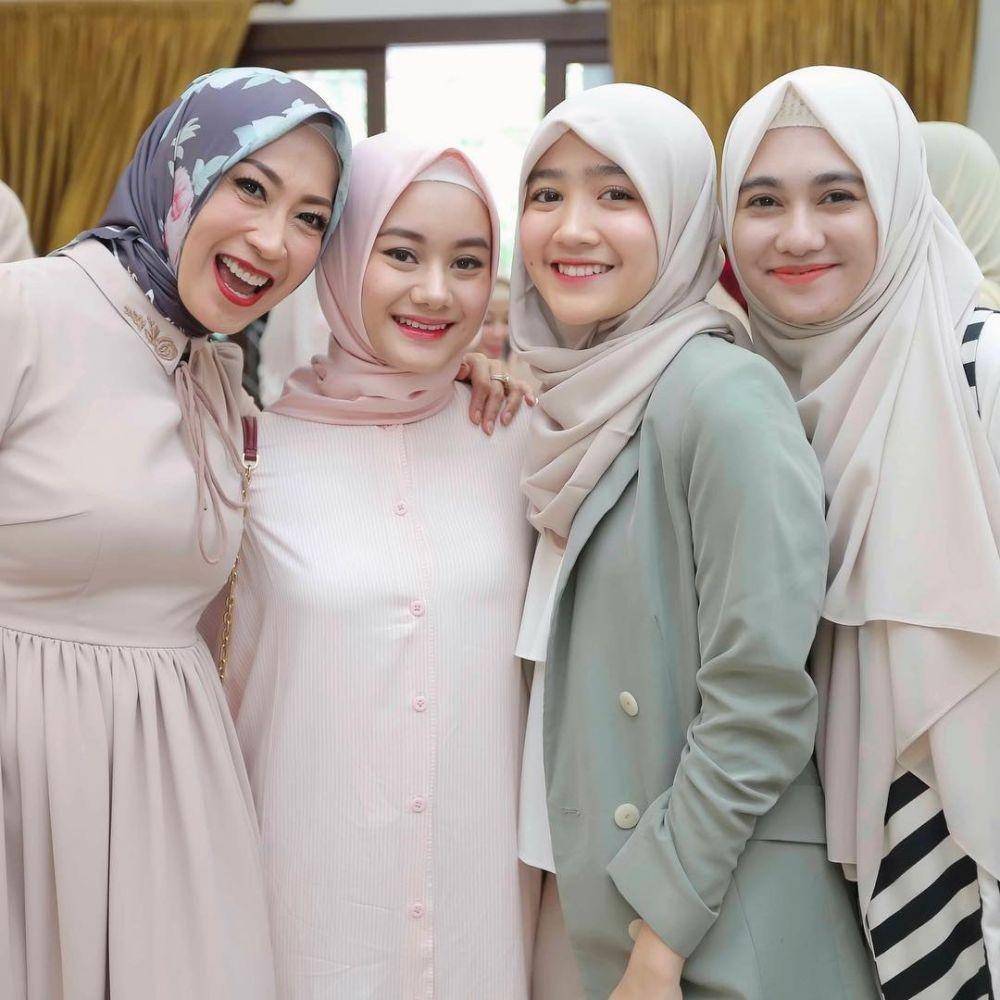 instagram.com/dindahw