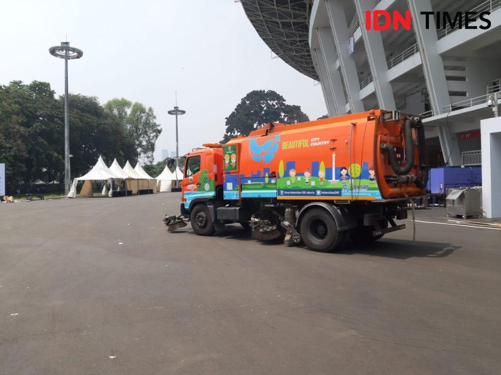 3 Jam Setelah Dipakai Kampanye, GBK Mulai Dibersihkan