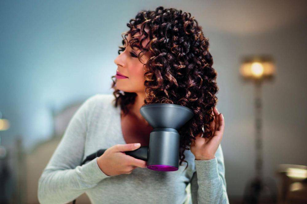 ilustrasi hairdyer (womensedge.org)