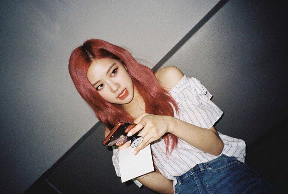instagram.com/roses_are_rosie