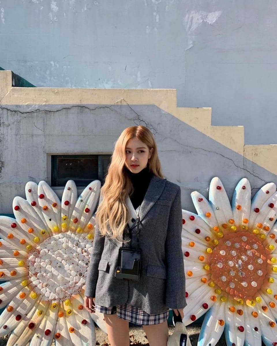instagram.com/roses_are_rosie