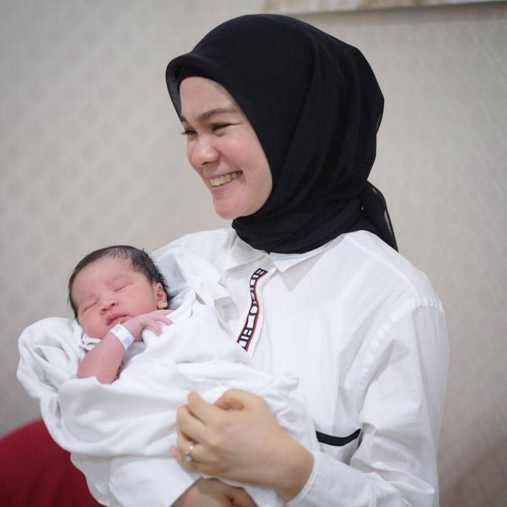 Instagram.com/marshanatika