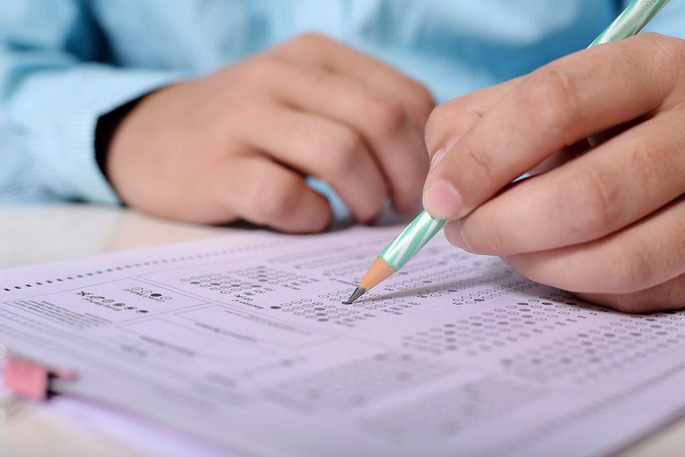 Fakta dan Sejarah Ujian Nasional, Sering Bikin Deg-Degan!