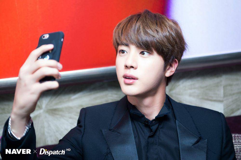 twitter.com/JinBase