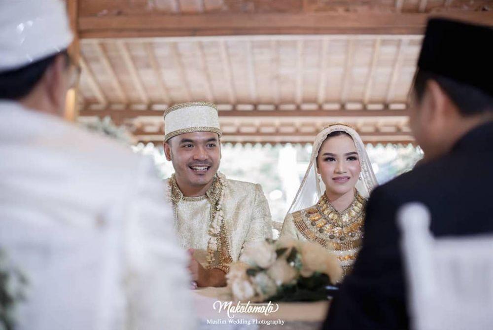 10 Momen Haru & Sakral Pernikahan Rifqa Malsyita, Adik Zaskia Mecca