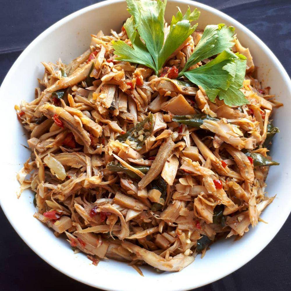 instagram.com/_momscatering