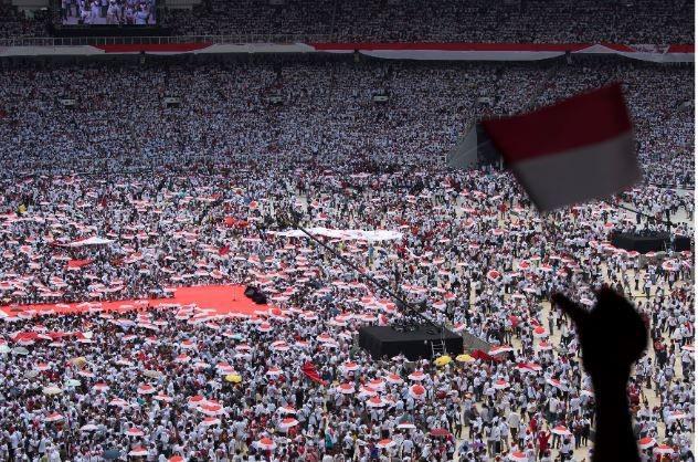 Jokowi Klaim Angka Kemiskinan dan Pengangguran Turun