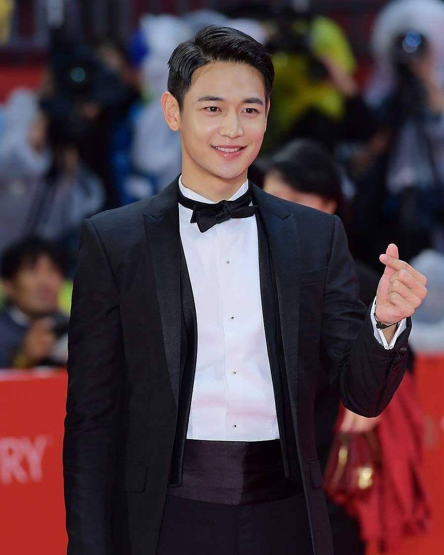 instagram.com/choi.minho_