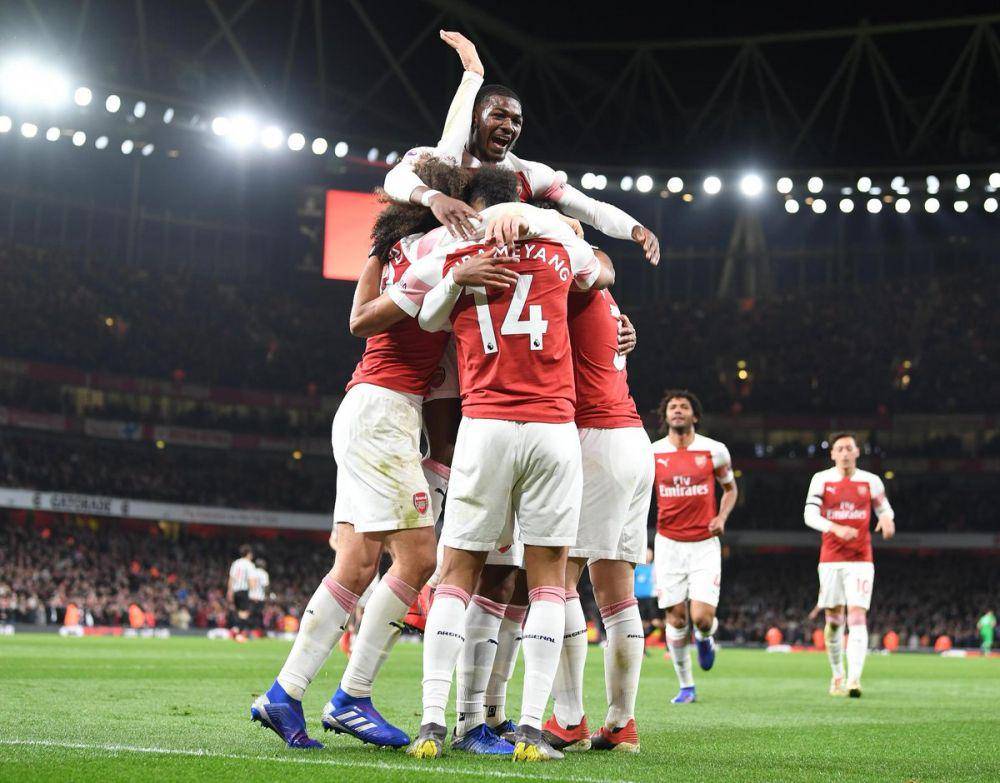 twitter.com/premierleague