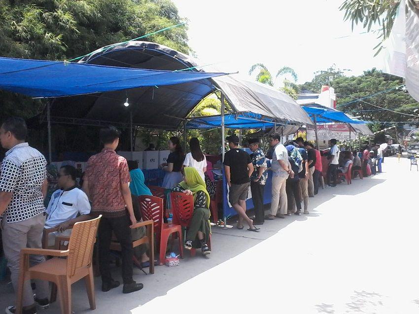 Meski Cuaca Panas, TPS 34 Tamalanrea Indah Makassar Tetap Ramai