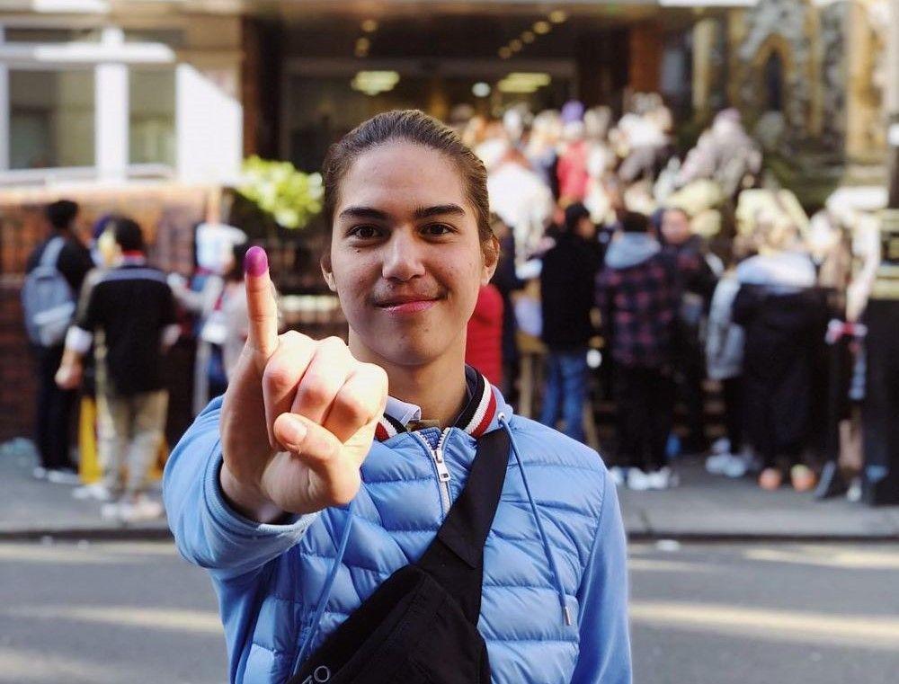 9 Potret Artis Muda Pertama Kali Nyoblos di Pilpres 2019