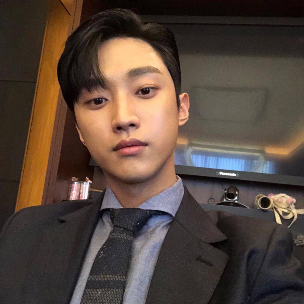 instagram.com/jinyoung0423/