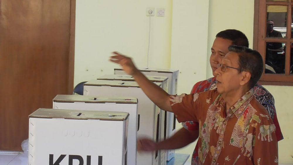 Boediono Minta Masyarakat Jangan Terpecah