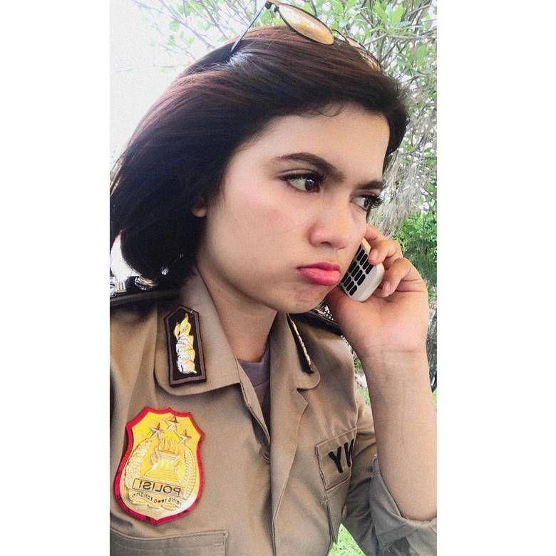 instagram.com/vanisimbolon/
