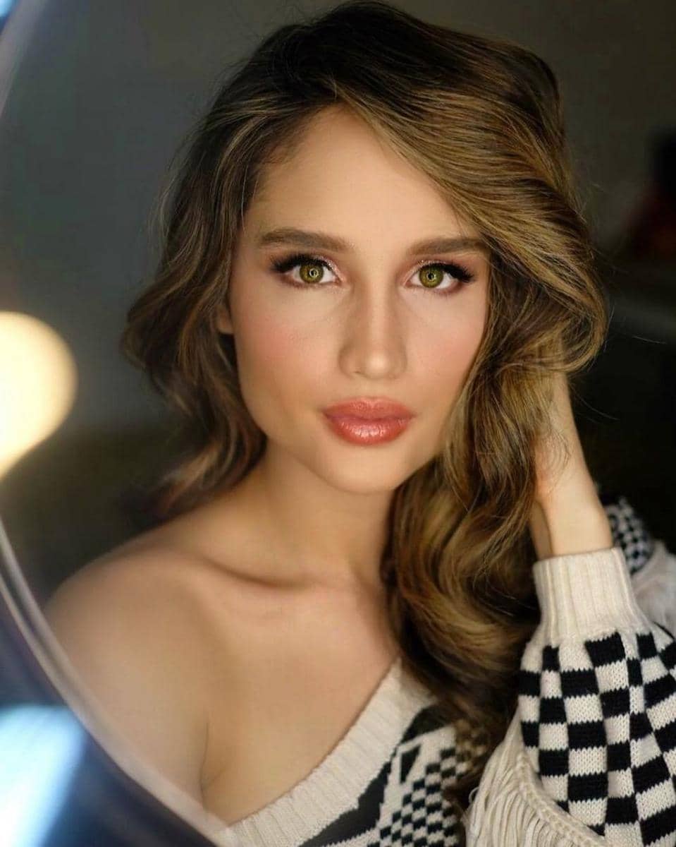 instagram.com/claurakiehl