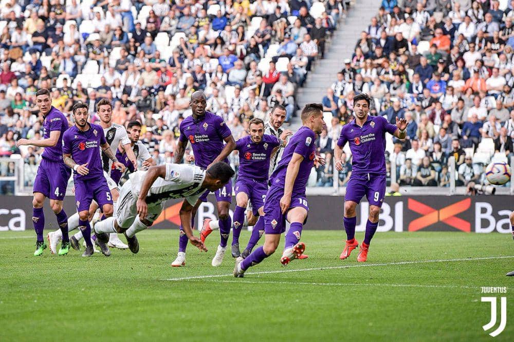 twitter.com/juventusfcen