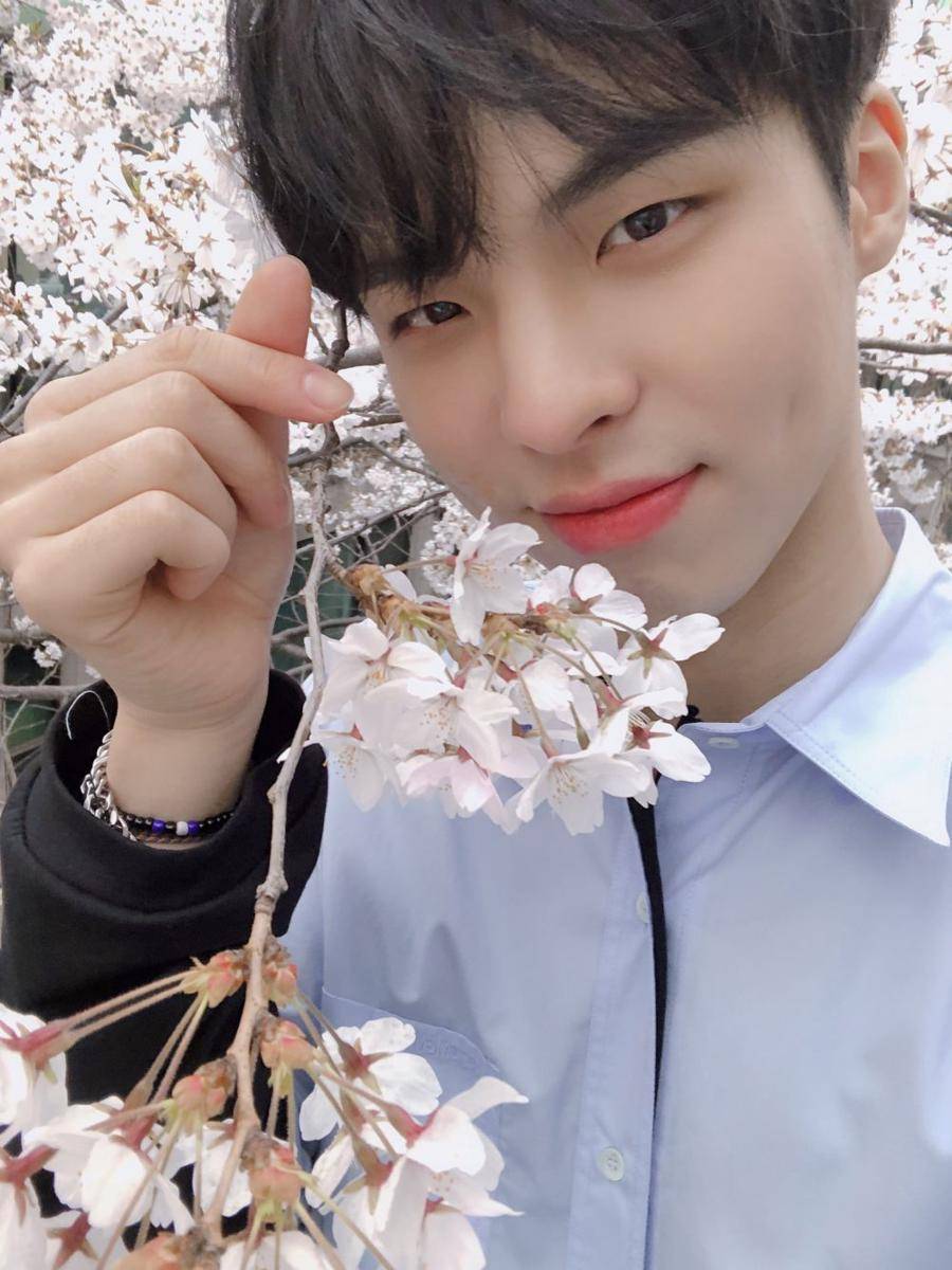 twitter.com/OFFICIAL_C9BOYZ